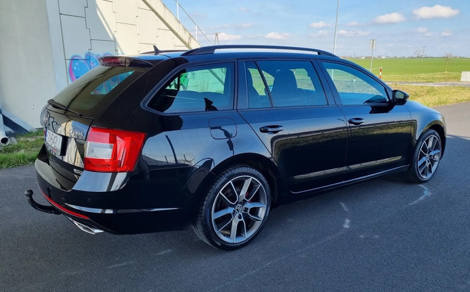 Skoda Octavia cena 65900 przebieg: 238000, rok produkcji 2016 z Gniezno małe 379